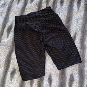 Black Booty Scrunch Biker Short